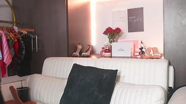 katlyn martins online show from 11, 4, 2026