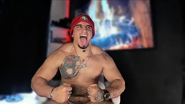 Snapshot of kingbear777 chatting on 17, 12, 2024 kingbear777 online show from 17, 12, 2024