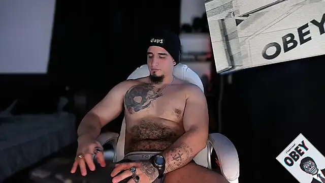 Snapshot of kingbear777 chatting on 9, 2, 2025 kingbear777 online show from 9, 2, 2025