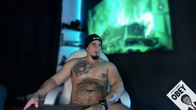 Snapshot of kingbear777 chatting on 18, 2, 2025 kingbear777 online show from 18, 2, 2025