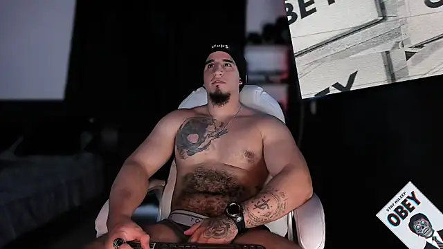 Snapshot of kingbear777 chatting on 17, 3, 2025 kingbear777 online show from 17, 3, 2025