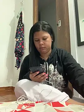 Snapshot of KeyshaRous chatting on 9, 12, 2024 KeyshaRous online show from 9, 12, 2024