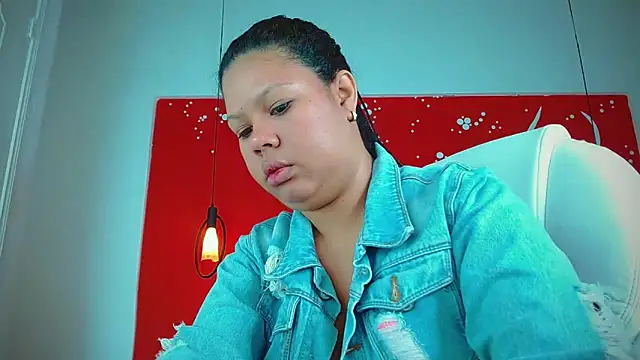 Snapshot of KeyshaRous chatting on 13, 12, 2024 KeyshaRous online show from 13, 12, 2024