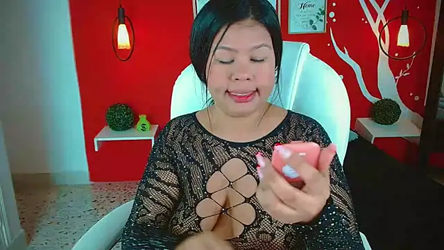 Snapshot of KeyshaRous chatting on 14, 12, 2024 KeyshaRous online show from 14, 12, 2024