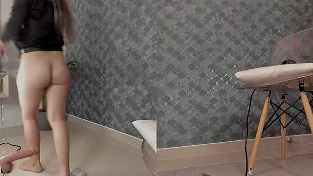 Snapshot of AnnWeltt chatting on 15, 12, 2024 AnnWeltt online show from 15, 12, 2024