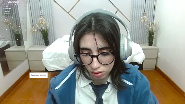 Snapshot of LenaRoses chatting on 11, 9, 2025 LenaRoses online show from 11, 9, 2025