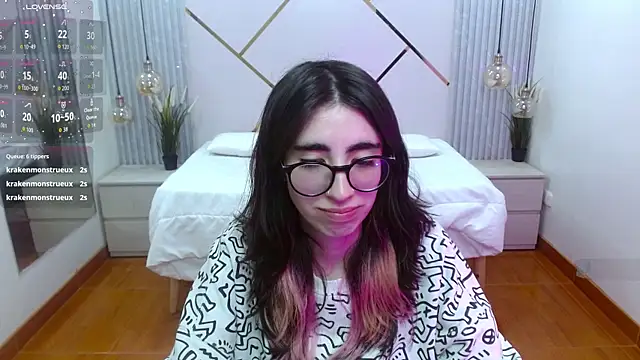 Snapshot of LenaRoses chatting on 16, 10, 2025 LenaRoses online show from 16, 10, 2025