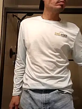 Snapshot of lRainbowBoy chatting on 6, 11, 2025 lRainbowBoy online show from 6, 11, 2025