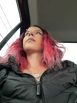 RiriRoseey online show from 15, 11, 2025