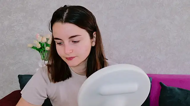 Miss Arwen online show from 18, 9, 2025