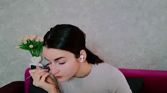 Miss Arwen online show from 24, 9, 2025