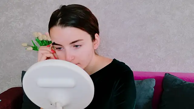 Miss Arwen online show from 6, 10, 2025