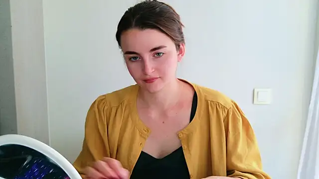Miss Arwen online show from 18, 6, 2026