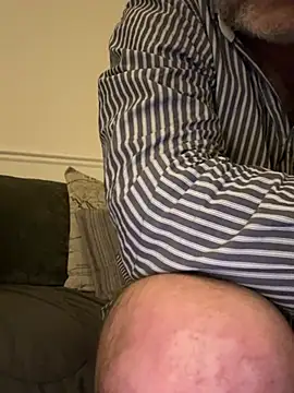 Shyboy817 online show from 4, 2, 2026