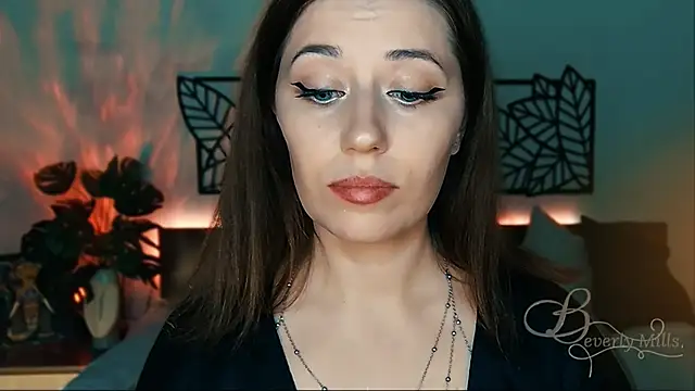 Snapshot of MissBeverlyMills chatting on 17, 1, 2025 MissBeverlyMills online show from 17, 1, 2025