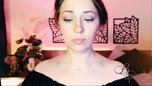 Snapshot of MissBeverlyMills chatting on 8, 3, 2025 MissBeverlyMills online show from 8, 3, 2025