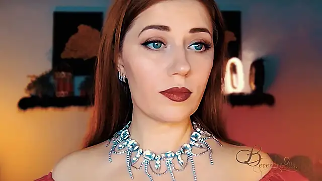 Snapshot of MissBeverlyMills chatting on 27, 11, 2025 MissBeverlyMills online show from 27, 11, 2025