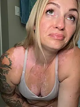 MaggieMayI89 online show from 8, 7, 2026