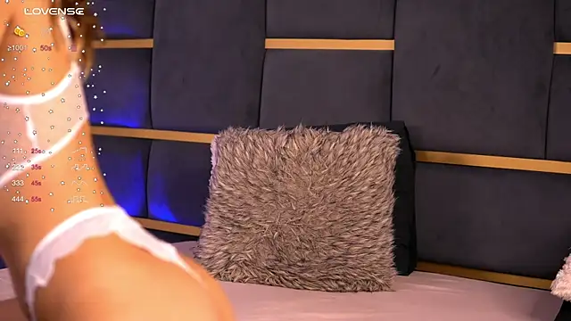 CynthiaWest online show from 10, 3, 2025