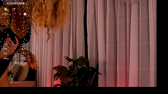 CynthiaWest online show from 7, 10, 2025