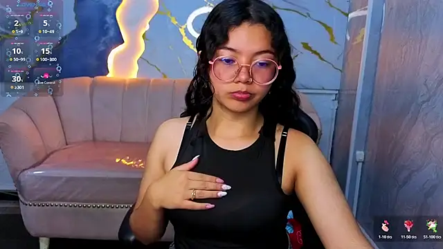 victoria castillo b online show from 19, 4, 2026