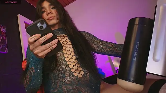 Snapshot of charlotte_cruzx chatting on 8, 6, 2026 charlotte cruzx online show from 8, 6, 2026