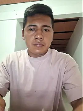 Snapshot of Willner08 chatting on 2, 3, 2025 Willner08 online show from 2, 3, 2025