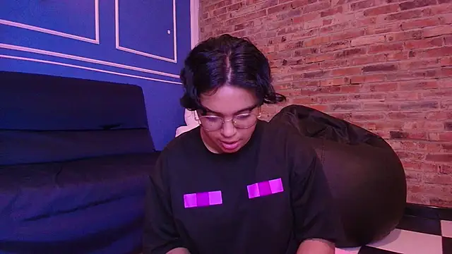 Emmapark  online show from 16, 11, 2025