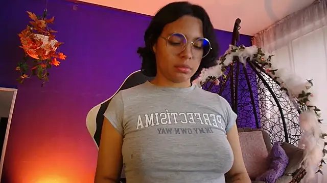 Emmapark  online show from 11, 4, 2026