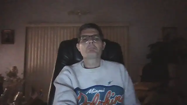Snapshot of Copfiremen4566 chatting on 25, 6, 2026 Copfiremen4566 online show from 25, 6, 2026