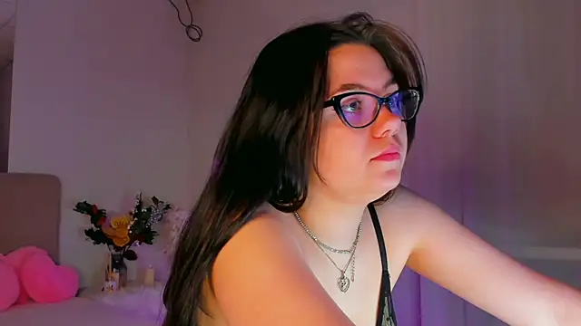 Snapshot of SelenaaSky chatting on 18, 12, 2024 SelenaaSky online show from 18, 12, 2024