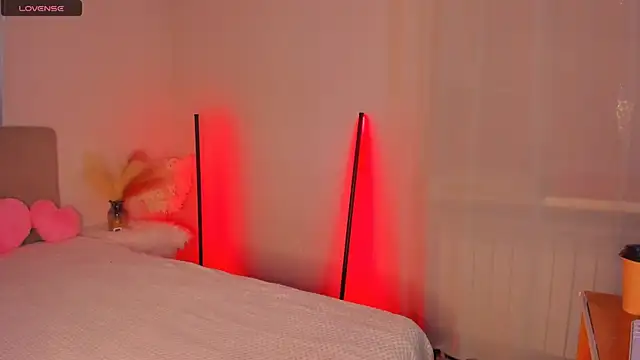 Snapshot of SelenaaSky chatting on 11, 2, 2025 SelenaaSky online show from 11, 2, 2025