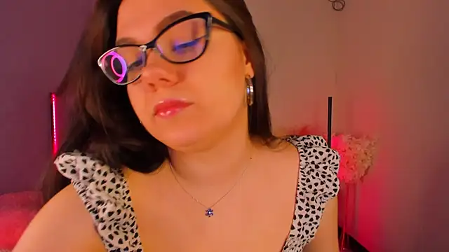 Snapshot of SelenaaSky chatting on 8, 3, 2025 SelenaaSky online show from 8, 3, 2025