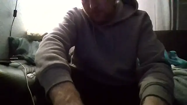 Snapshot of Au_plaisir_des_femmes chatting on 13, 11, 2025 Au plaisir des femmes online show from 13, 11, 2025