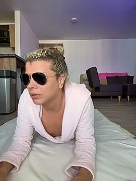 Georgiafox online show from 21, 12, 2025