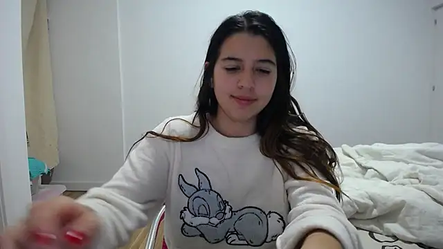 Snapshot of Contantin_helena chatting on 6, 1, 2025 Contantin helena online show from 6, 1, 2025