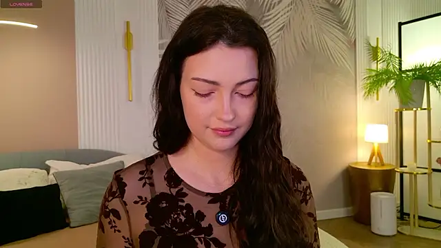 Miley Smile online show from 6, 3, 2026