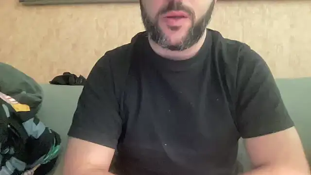 Snapshot of RedDante89 chatting on 21, 2, 2025 RedDante89 online show from 21, 2, 2025