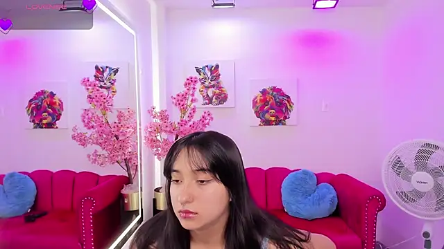 Snapshot of Miss_dolly_ chatting on 3, 3, 2025 Miss dolly online show from 3, 3, 2025