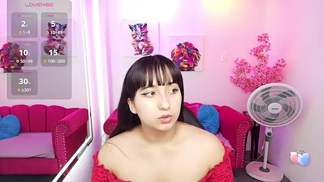 Snapshot of Miss_dolly_ chatting on 10, 9, 2025 Miss dolly online show from 10, 9, 2025