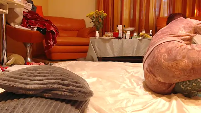 Snapshot of LovelyAndraGirl chatting on 27, 9, 2025 LovelyAndraGirl online show from 27, 9, 2025