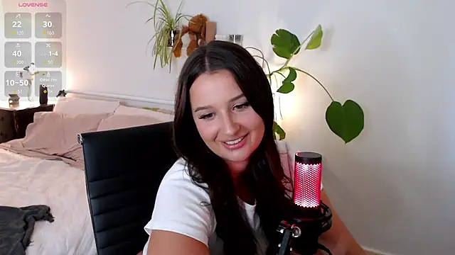 Lenas Room online show from 2, 4, 2026