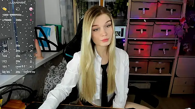 Snapshot of omg_lina chatting on 5, 12, 2024 omg lina online show from 5, 12, 2024