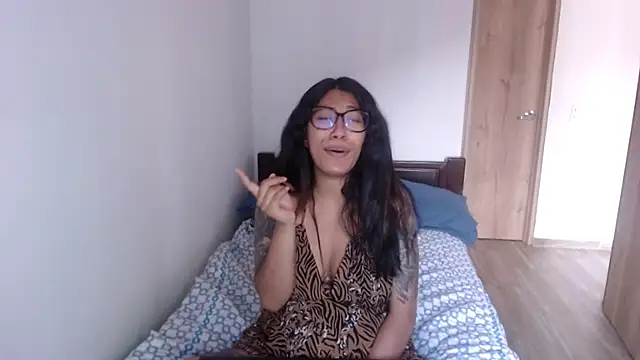 Snapshot of sofia_rosse4 chatting on 24, 2, 2025 sofia rosse4 online show from 24, 2, 2025