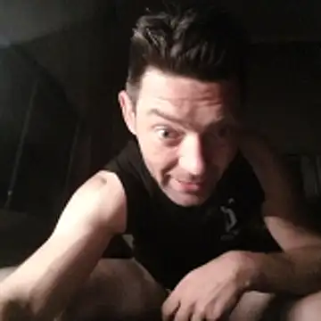 Snapshot of corty83 chatting on 28, 4, 2026 corty83 online show from 28, 4, 2026