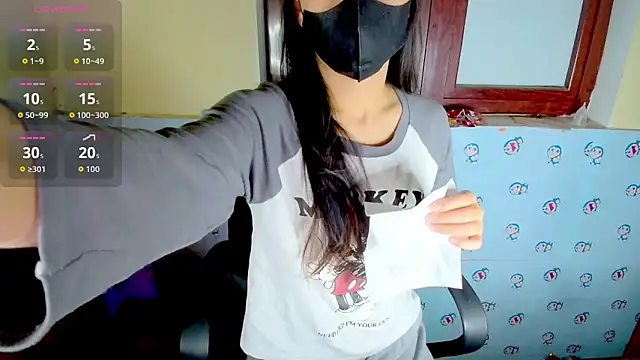 Snapshot of __Saphia__ chatting on 3, 11, 2025 Saphia online show from 3, 11, 2025