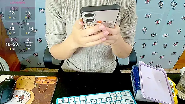 Snapshot of __Saphia__ chatting on 17, 12, 2025 Saphia online show from 17, 12, 2025