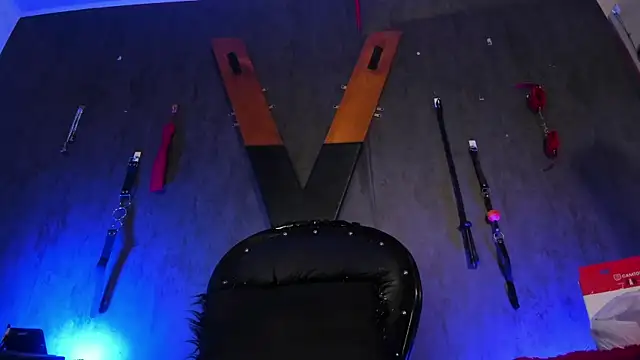 CharlotteScotte online show from 12, 3, 2025