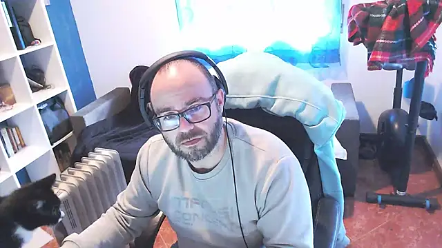 ravingr4d4 online show from 14, 3, 2025