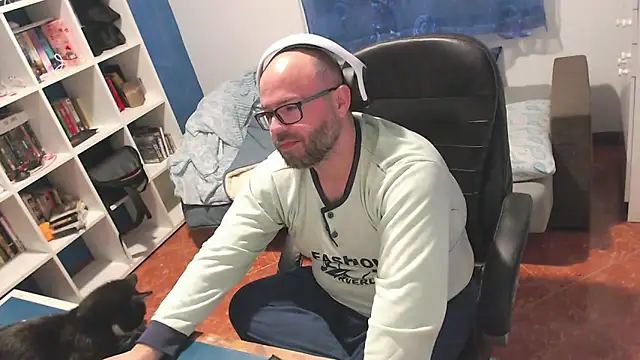 ravingr4d4 online show from 14, 3, 2026